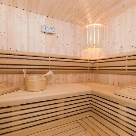 Luxurious In With Sauna Prázdninový dům Debeljak