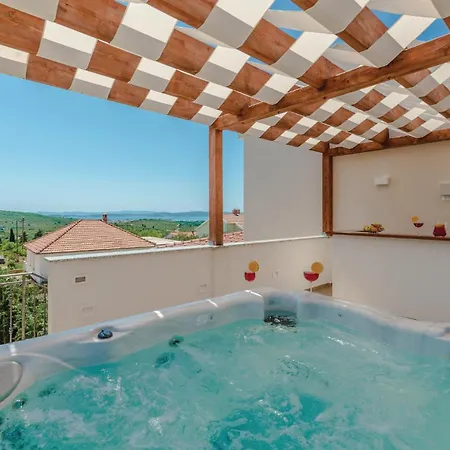 Luxurious In With Sauna Prázdninový dům Debeljak