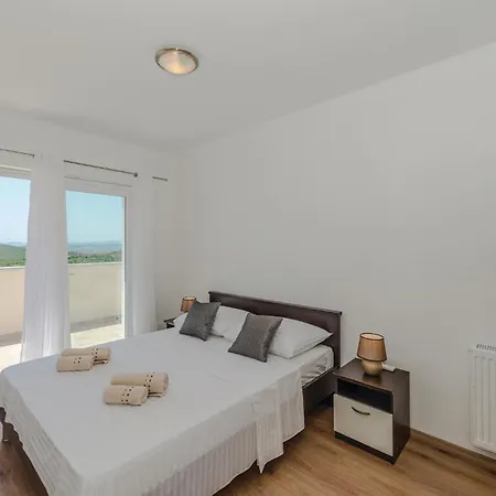 Amazing In With Sauna 度假居 Debeljak