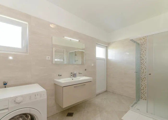 Amazing In With Sauna * Debeljak