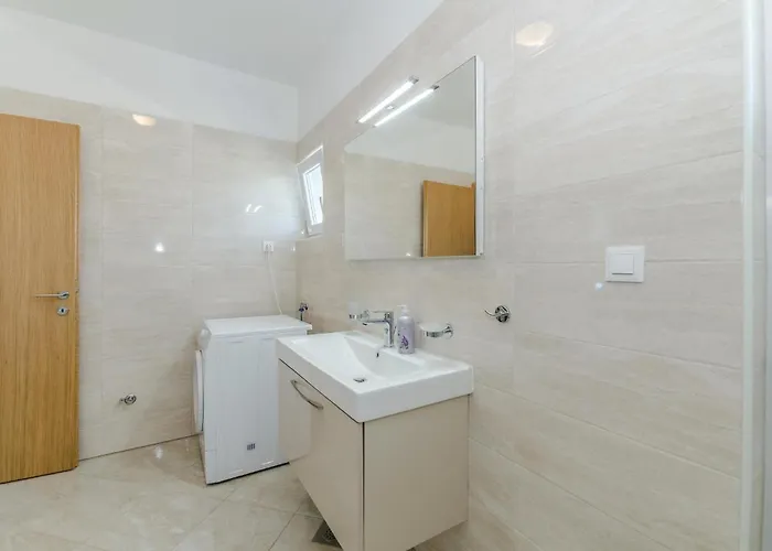 Prázdninový dům Amazing In With Sauna Debeljak