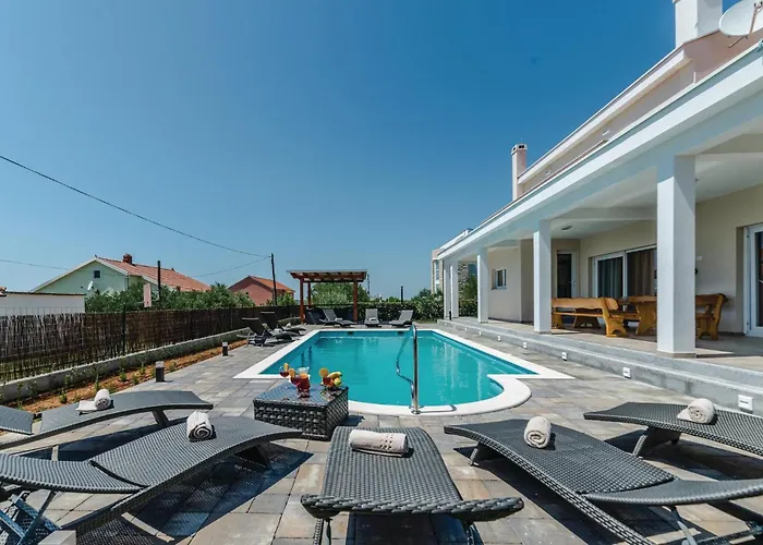 Prázdninový dům Amazing In With Sauna *