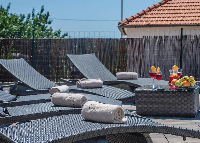 Amazing In With Sauna Debeljak