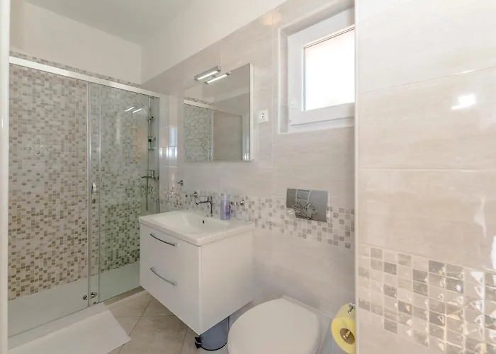 Amazing Home In Debeljak With Sauna * Debeljak